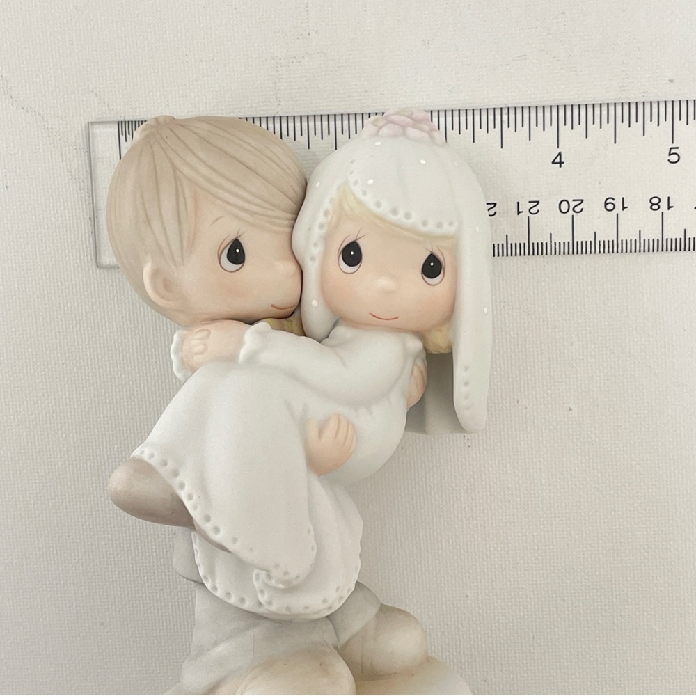 Vintage Precious Moments Bride and Groom Wedding Figurine “Bless You Two” - Picture 11 of 11